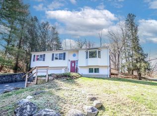 29 Indian Ridge Rd, New Milford, CT 06776