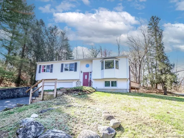 29 Indian Ridge Road, New Milford, CT 06776