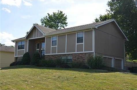 3rd image of 334 Oakhill Dr