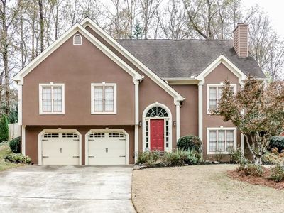 704 Walt Ln NE, Woodstock, GA, 30188