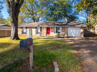 611 Milligan Dr, Longview, TX 75604