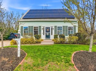 22 South St, Medfield, MA 02052