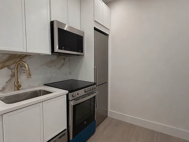 28 Bedford St #9 — Photo 2