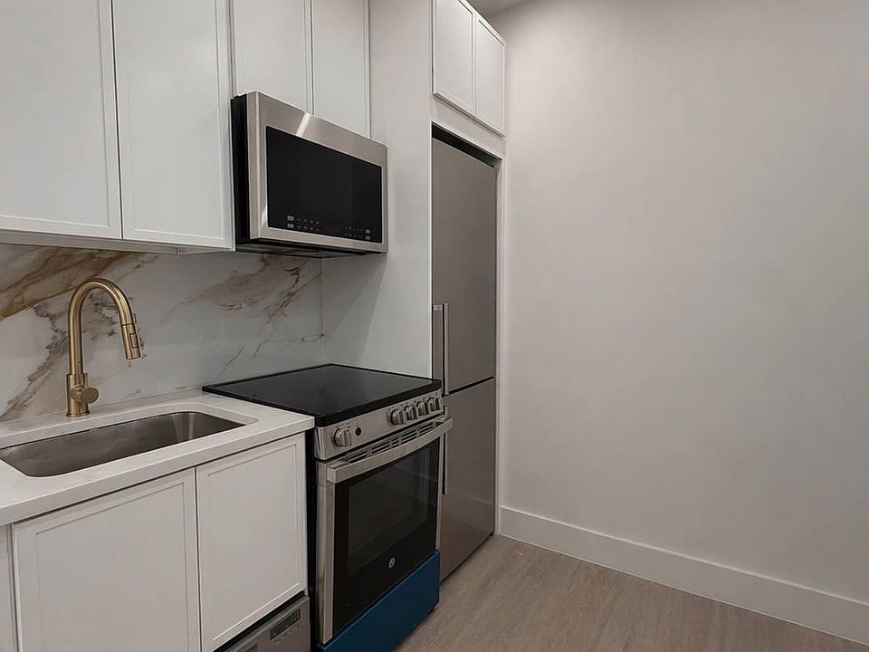 2nd image of 28 Bedford St APT 6