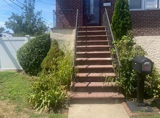 3250 Messick Ave, Oceanside, NY 11572