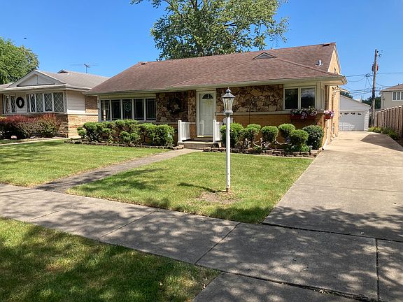 2nd image of 8719 N Oriole Ave