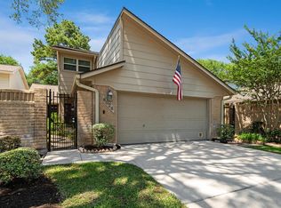 8026 Oakwood Forest Dr, Houston, TX 77040