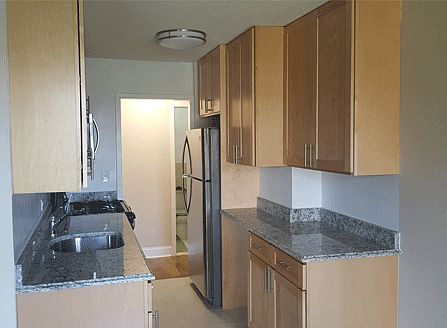 1st image of 1655 Undercliff Ave APT 10C