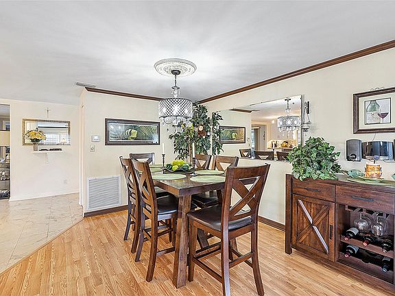 3rd image of 2340 SW 83rd Avenue