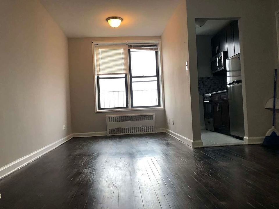 2nd image of 2425 Nostrand Ave #519