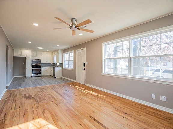 3rd image of 508 Geneva St