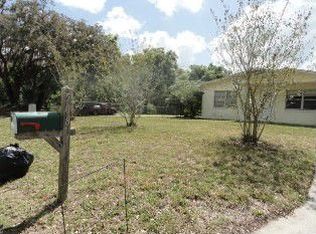 508 Hazzard Ave, Eustis, FL 32726
