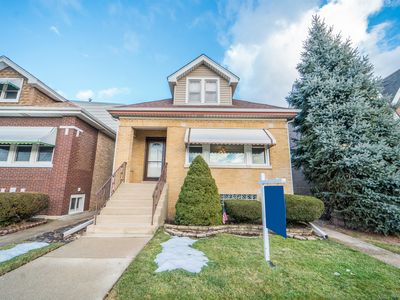 3715 N New England Ave, Chicago, IL, 60634