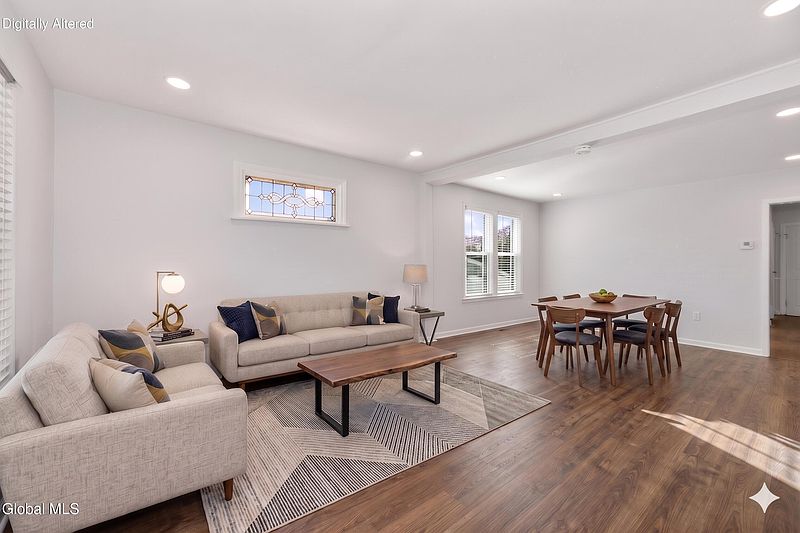 3rd image of 2618 Hendricks Street