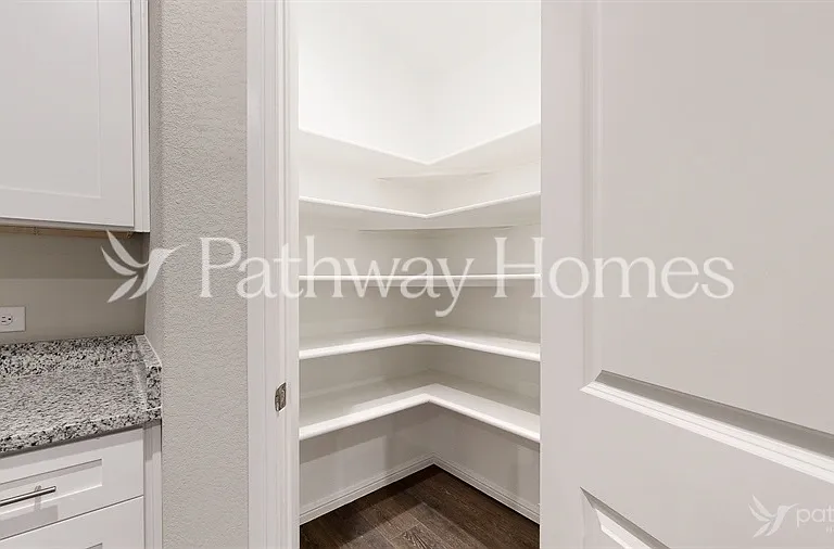 1609 Vandemere Ct — Photo 8