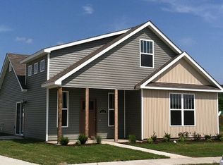 1182 S Lyndon Xing, Fayetteville, AR 72704