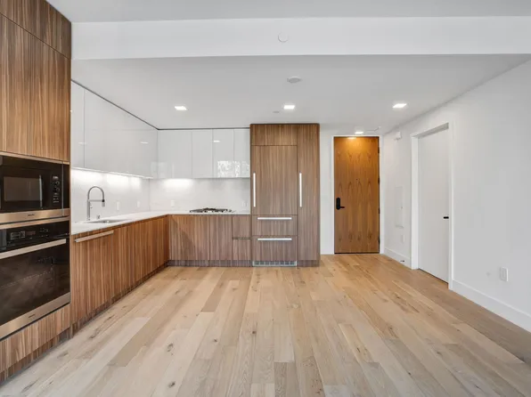 2177 3rd St #305, San Francisco, CA 94107