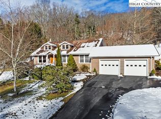 211 Possum Hollow Road, Blowing Rock, NC 28605