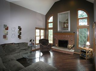 19332 Manchester Dr, Mokena, IL 60448