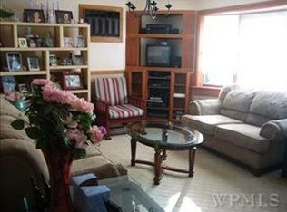 43 Cedar Ln, Wingdale, NY 12594