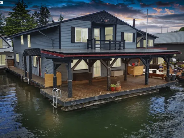 2039 N Jantzen Ave, Portland, OR 97217