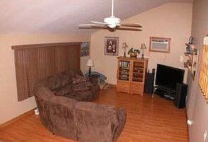 4th image of 22 Grace Park Dr