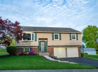 320 Chestnut St, Alburtis, PA 18011