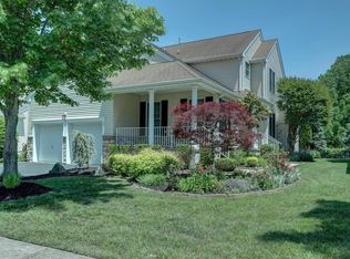 20 Barberry Dr, Ocean, NJ 07712