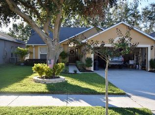1092 Stoneham Dr, Groveland, FL 34736