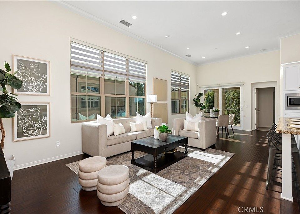 1st image of 86 Mayfair