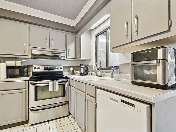 5th image of 300 6th St N Unit S-2