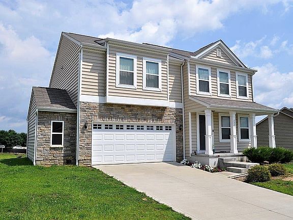 3rd image of 2321 Mint Hill Dr