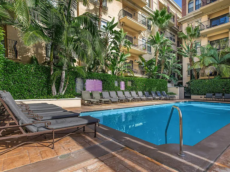 POOLSIDE RELAXATION