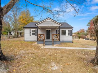 608 Bryant St, Etowah, TN 37331