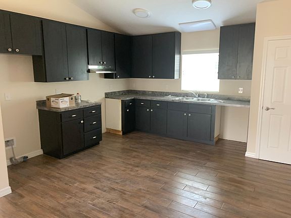 2nd image of 220 Forest St