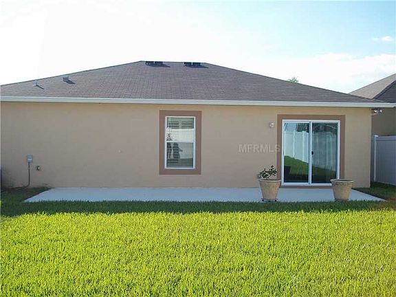 4th image of 414 Nuestra Pl