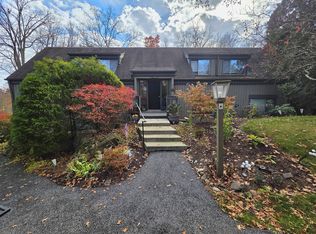 39 Heritage Vlg #C, Southbury, CT 06488