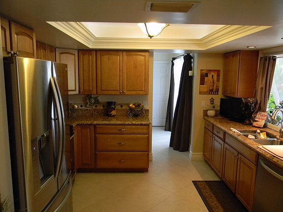 4th image of 10120 Dogwood Ave