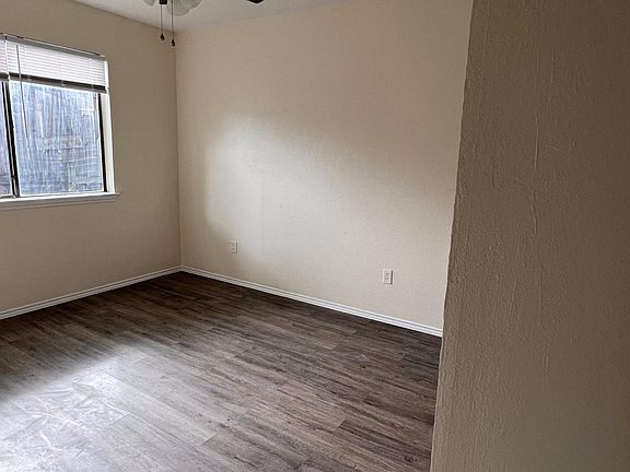 4th image of 500 Burton Ave APT 5