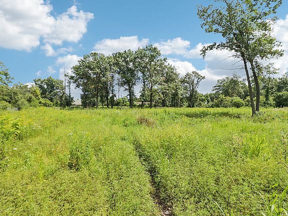 5th image of 1651 Portage Run
