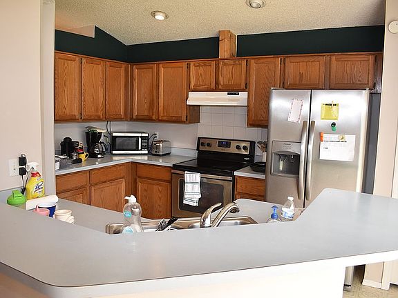 5th image of 1052 Hornbeam St