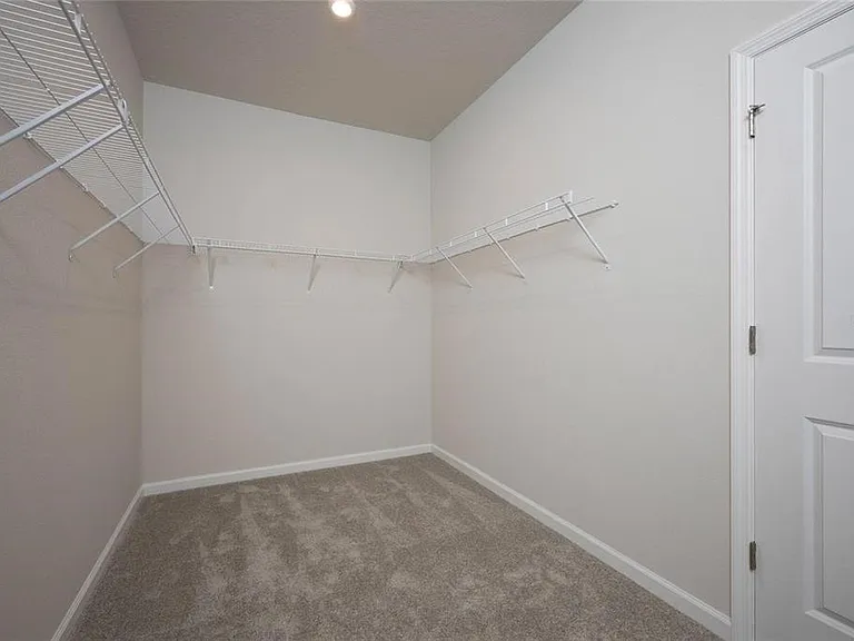 16873 Castoro Dr — Photo 37