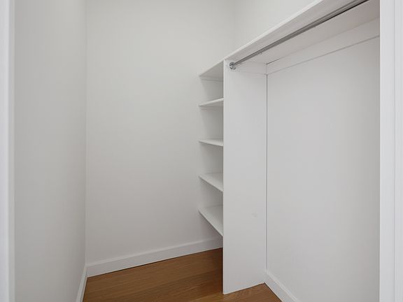 5th image of 37 Wall St APT 19M