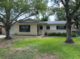 134 ROSEWOOD DR, Universal City, TX 78148