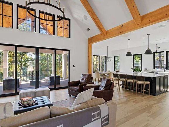 5th image of 1000 Whatleys Mill Ln
