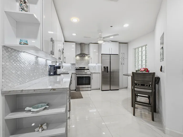 5157 Floria Way #J — Photo 17