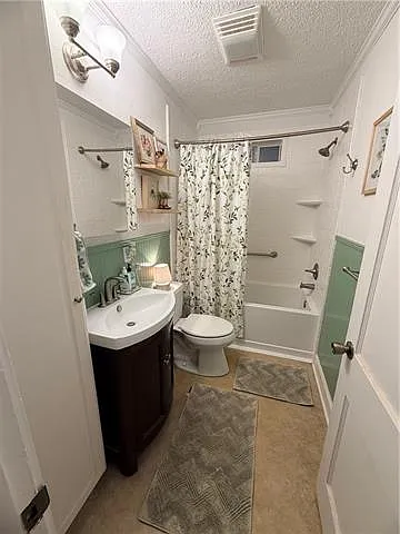 39 Davis Blvd — Photo 16