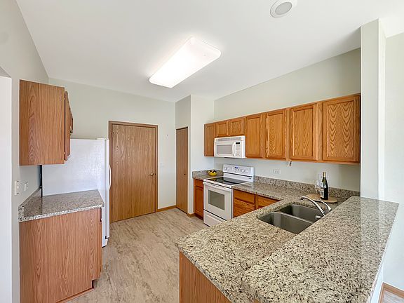 5th image of 21516 W Juniper Ct