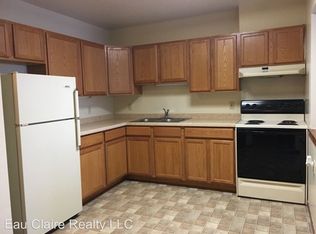 2003 9th St E APT 125, Menomonie, WI 54751