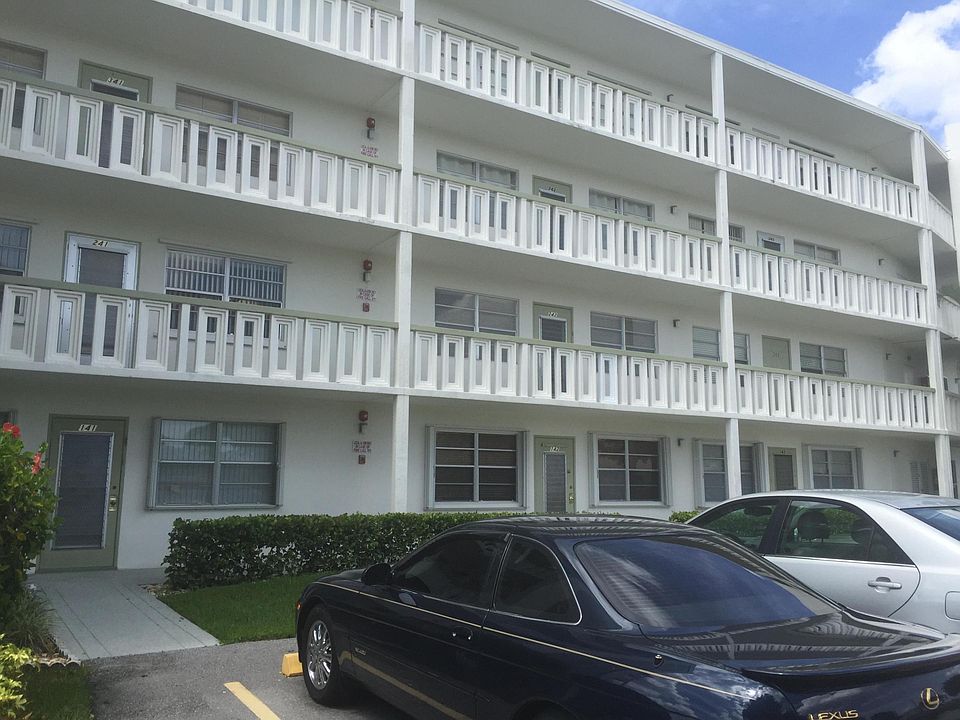 1st image of 242 Wellington H